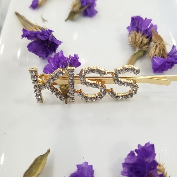 Gold righnstone "KISS" hair pin - Picture 1 of 3